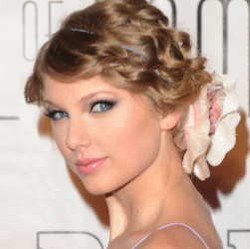 Dicampakkan Jake Gyllenhaal, Taylor Swift Merana