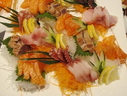 Gran Melia Hadirkan Yoshi Izakaya