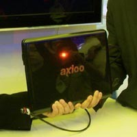 Neon HNM, Laptop Premium dari Axioo