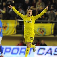Hantam Valencia, Villarreal ke Perempatfinal