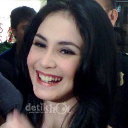 Cari Arumi Bachsin, Keluarga Bentuk Tim Independen