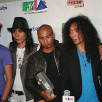 Izin Tak Keluar, Slank Batal Manggung di LPI