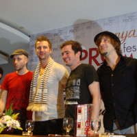 Secondhand Serenade Janjikan Penampilan Terbaik Nanti Malam