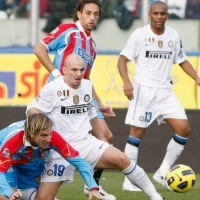 Dua Gol Cambiasso Menangkan Inter