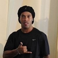 Dinho Selangkah Lagi ke Flamengo