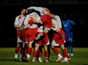 Newcastle Tersingkir, Everton & Villa Melaju