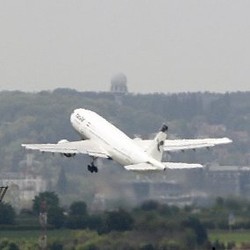 Pesawat Iran Air Jatuh, 72 Penumpang Tewas