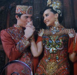 Akad Nikah Zaskia Sungkar & Irwansyah Digelar di Masjid Al Bina Senayan