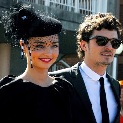 Orlando Bloom & Miranda Kerr Dikarunai Anak Pertama