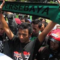 Bonek Minta Polda Beri Izin Pertandingan Persebaya