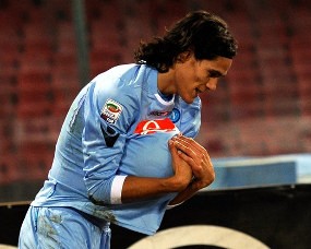 Cavani, Predator Ganas yang Sayang Istri