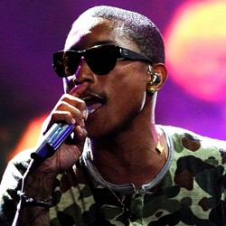 Konser N.E.R.D Dihiasi Lemparan Bra