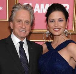 Sembuh dari Tumor Tenggorokan, Michael Douglas Doyan Makan