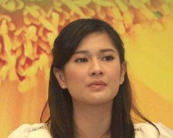 Rahasia Wajah Bebas Jerawat ala Dian Sastro