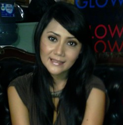 Aida Saskia Curiga Video Mandinya Tersebar untuk Mendongkrak Film