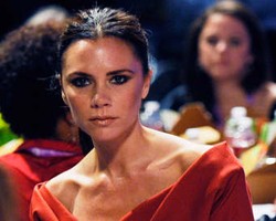 Victoria Beckham Belum Akan Ikut London Fashion Week