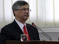 Hakim Konstitusi: MK Tidak Punya Kewenangan Mengeluarkan Fatwa