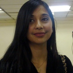 Berubah Pikiran, Ayu Azhari Larang Anak ke Finlandia