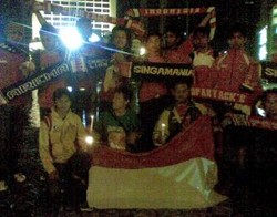 Tolak Politisasi PSSI, Suporter Timnas Gelar Aksi di Bundaran HI