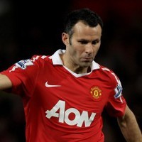 Giggs Menuju  600