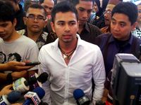 Raffi Ahmad Kondangan Tanpa Pacar