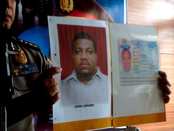 Polri Rilis Foto DPO Pembuat Paspor Gayus