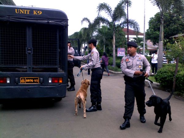 Bom di Kampus UKI Nihil