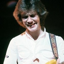 Gitaris Ariel Meninggal Dunia