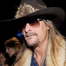 Ultah Kid Rock Dihadiri Puluhan Ribu Fans