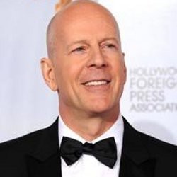Hinaan untuk Bruce Willis di Panggung Golden Globe 2011