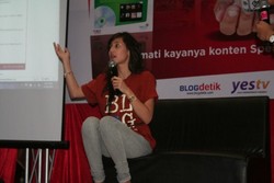 Serunya Nongkrong Bareng Pevita Pearce