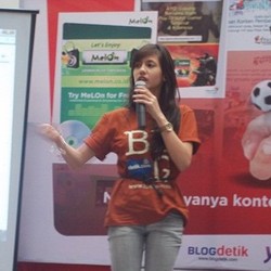 Saat Onliners Bergembira Berbagi Hadiah