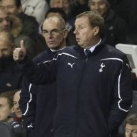 Sanjungan untuk Bek Spurs dan MU