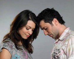 5 Tips Agar Si Pemalu Sukses dalam Percintaan