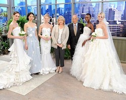 Oscar de la Renta: Jangan Beli Gaun Pengantin Bareng Ibumu