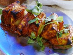 Gurih Renyah Naan Plus Cholay Masala