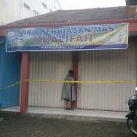 Polisi Masih Buru Pencuri Toko Emas Khalifah