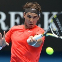 Lawan Cedera, Nadal Melaju