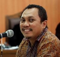 Dikepung Jurnalis, Gayus Sulit Masuk Pengadilan