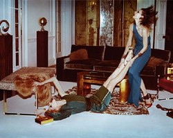 2 Model Wanita Berkelahi Dalam Iklan Lanvin