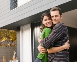 Cinta & Hubungan Yang Romantis Bisa Kurangi Rasa Sakit