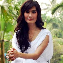 Ingin Fresh, Iis Dahlia Minta Tompi Bikin Lagu Dangdut