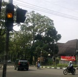 Traffic Light Tenaga Surya Bisa Hemat 2 Ribu Watt Listrik