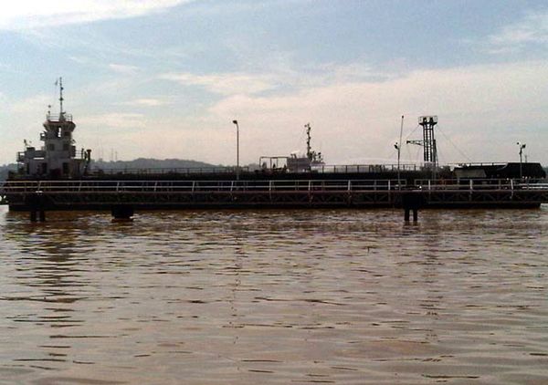 Kapal BBM Meledak di Samarinda 