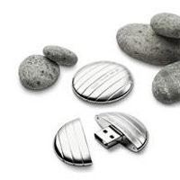 Flash Disk Mewah 4GB Dijual Rp 1,1 Juta