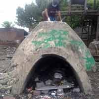 Bunker Belanda Mirip Rumah Eskimo Ditemukan di Surabaya