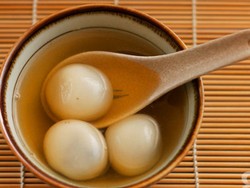 Si Manis Hangat Bola-Bola Tangyuan