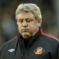 Transfer Bent Bikin Bruce Berang ke Houllier