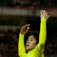 Dortmund Pagari Kagawa dari Kejaran MU