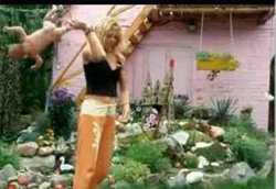 Jangan Tiru Yoga Bayi Ekstrem dari Rusia